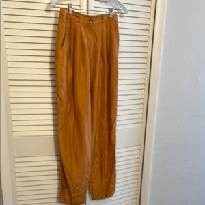 Diane Gilman silk pants SZ M..so pretty!